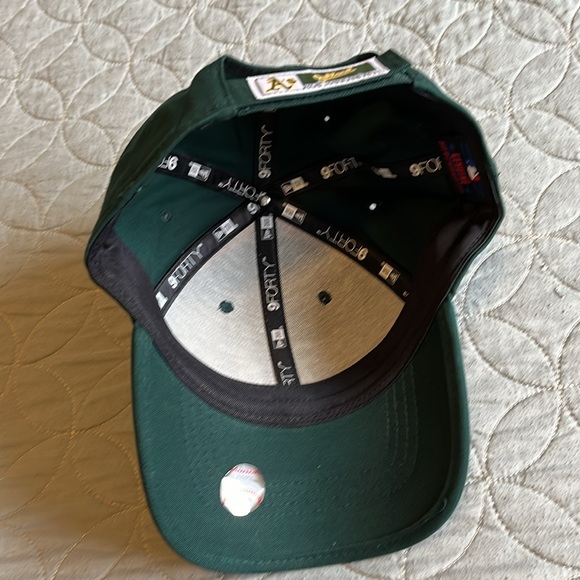 A’s hat - Picture 4 of 4